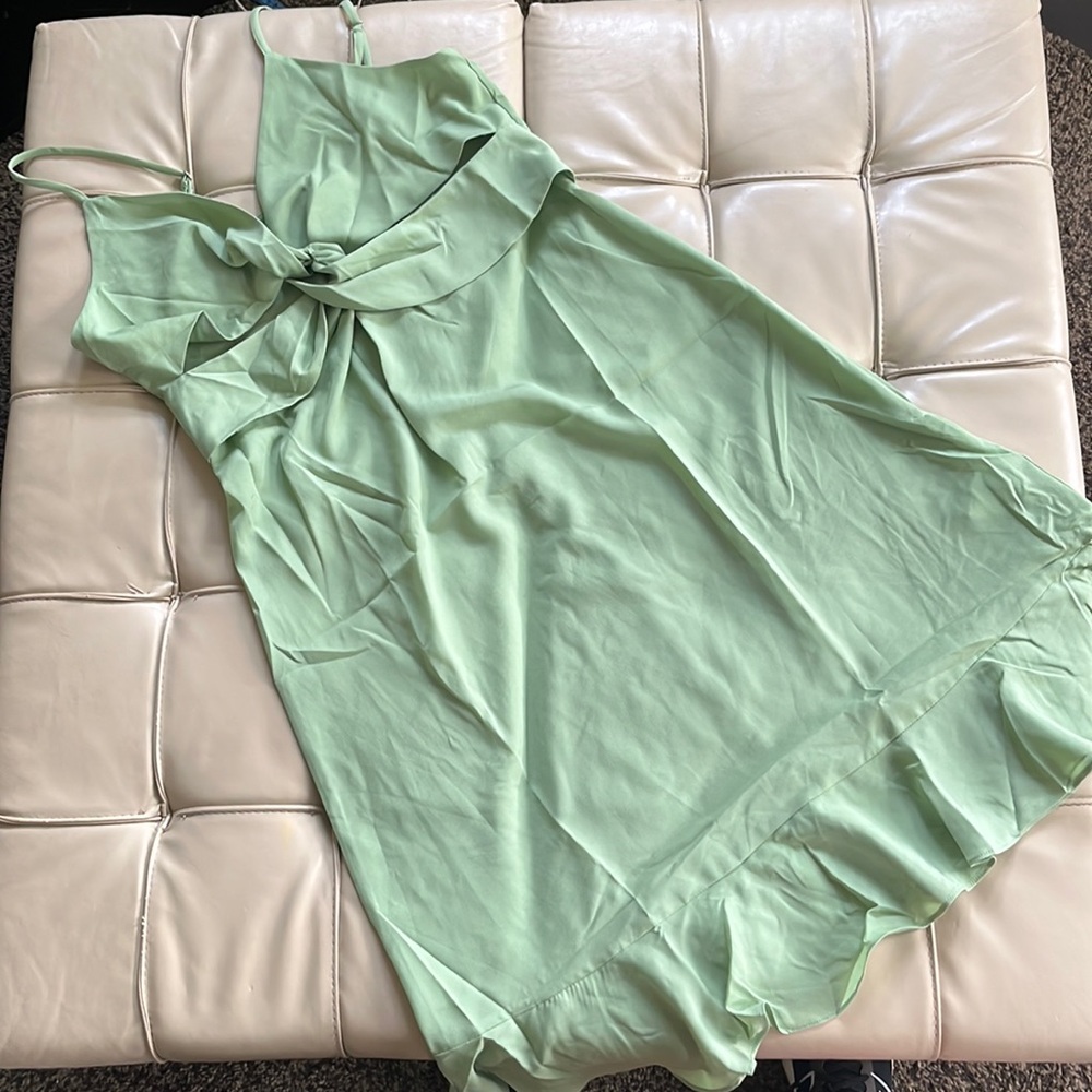 Cupshe green sundress with front cutouts size L nwt